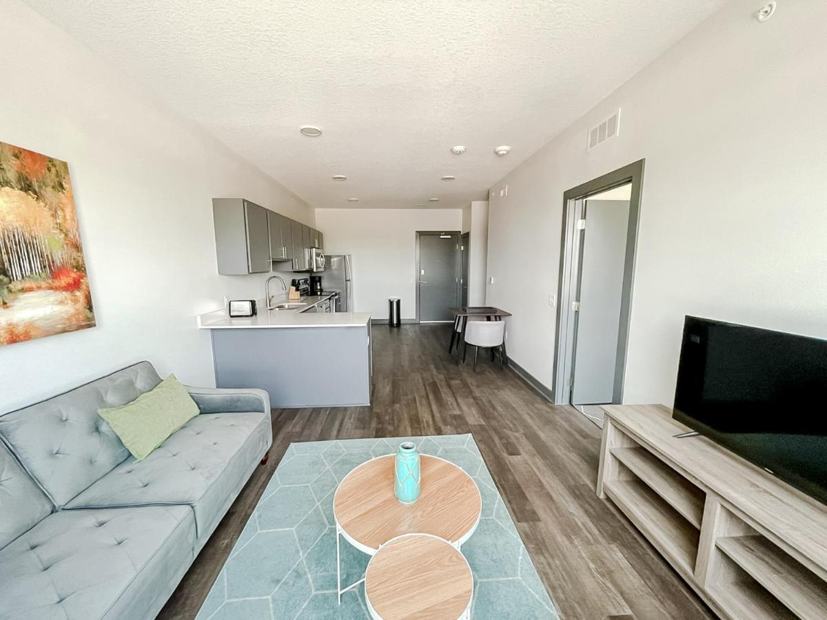 Sleepover 1bd 1ba