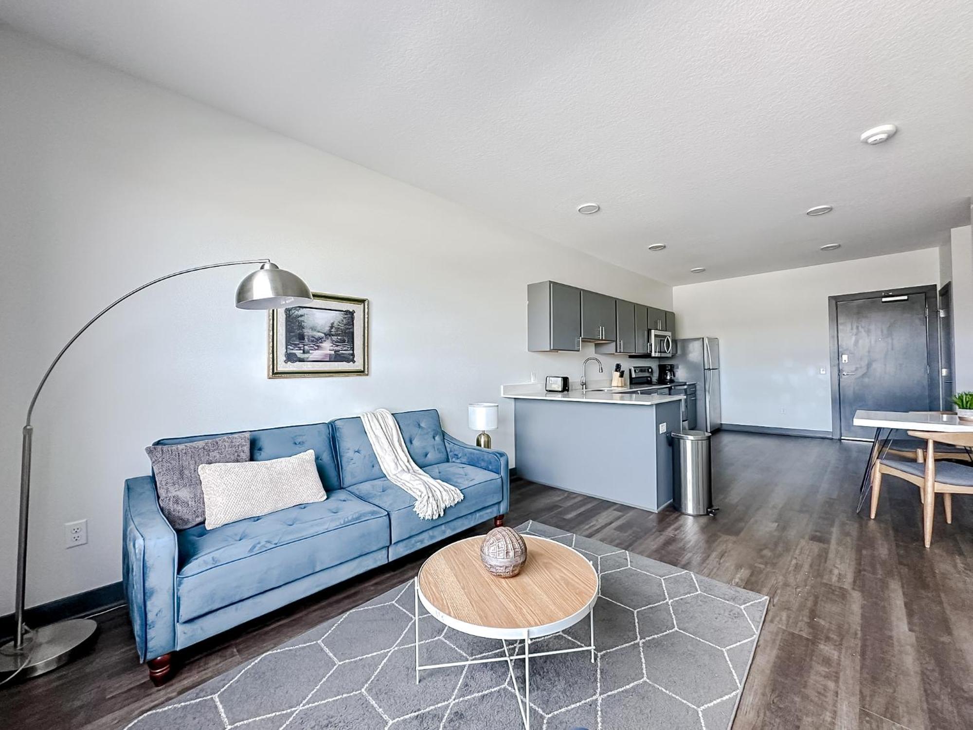 Apartment Sleepover 1bd 1ba *